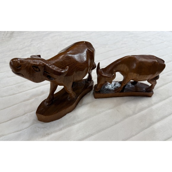 Vintage Hand Carved Wooden‎ Buffalo Figurines Set 2 Folk Art Farm Animal Decor